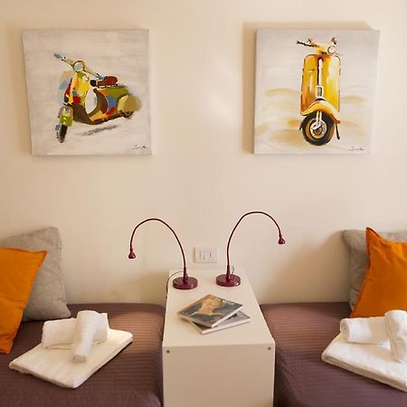 Fiera Monterosa 11 Apartment Мілан Номер фото