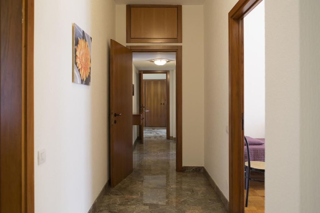 Fiera Monterosa 11 Apartment Мілан Номер фото